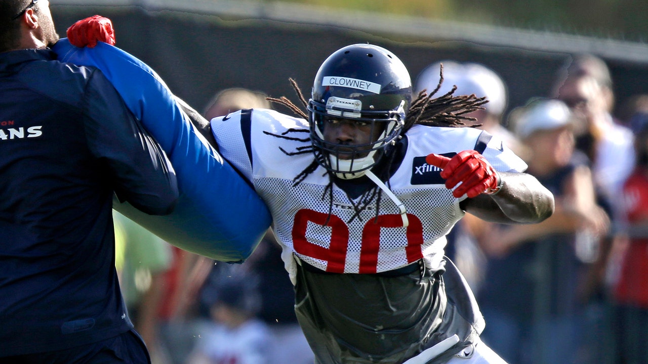 Clowney says he'll start preseason opener vs Cards